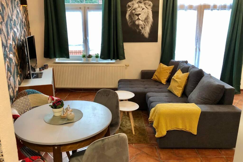 Apartment Zum Goldenen Lowen Inkl. Parkplatz & Wlan Erfurt Exteriér fotografie